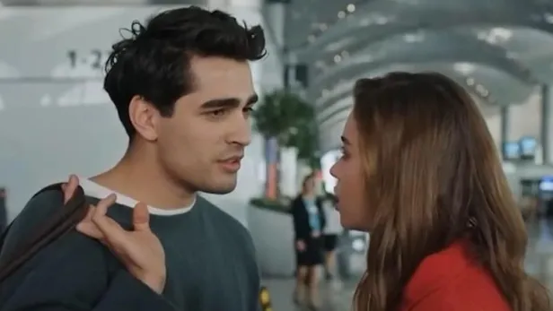 yali-capkininda-yurekleri-yangin-yerine-cevirecek-basrol-degisikligi-2-sezon-baslamadan-gonderdiler-1690359884134.jpeg Yalı Çapkını'nda yürekleri yangın yerine çevirecek oyuncu değişikliği! Yeni sezon başlamadan gönderdiler-7