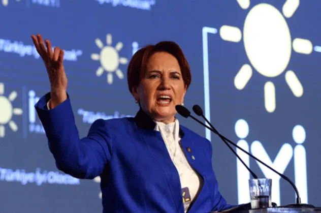 İP'te istifa şoku! Tamer Akkal istifa etti