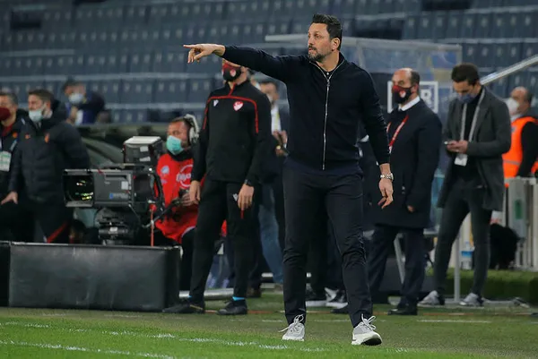 Fenerbahçe derbi şokunda! Ali Koç Galatasaray yenilgisinin faturasını Erol Bulut’a kesti-4