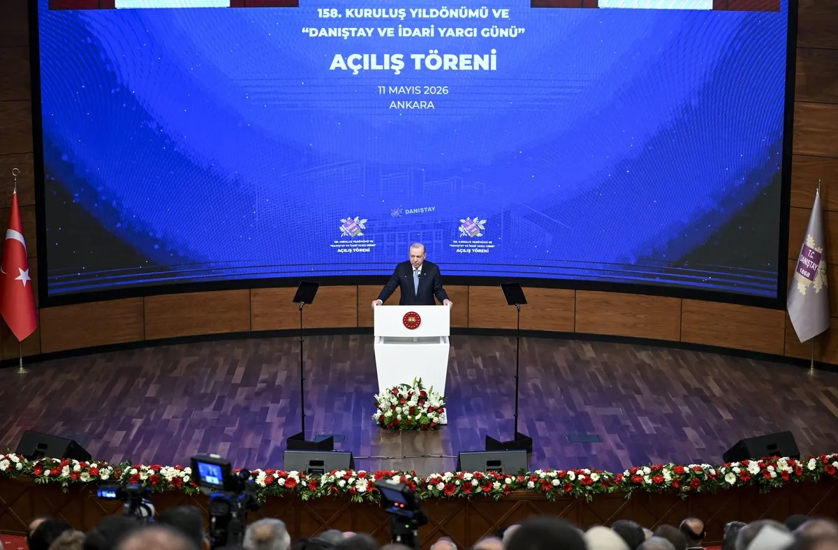 baskan-erdogandan-yeni-anayasa-ve-hukuk-devleti-mesaji-her-turlu-ayricaliga-ve-ayrimciliga-son-verdik-1778506294908.jpeg Başkan Erdoğan'dan yeni anayasa ve hukuk devleti mesajı: "Her türlü ayrıcalığa ve ayrımcılığa son verdik"-7