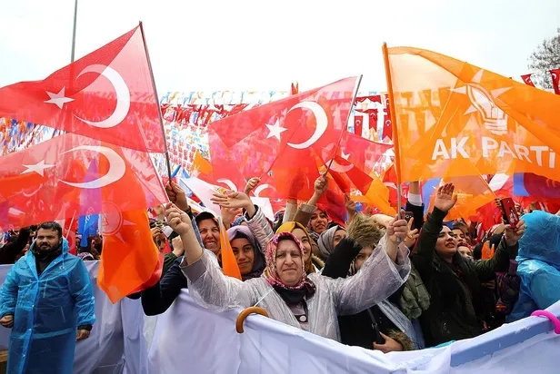 AK Parti'den 12 soruluk anket! İlk sırayı başörtüsü aldı-2