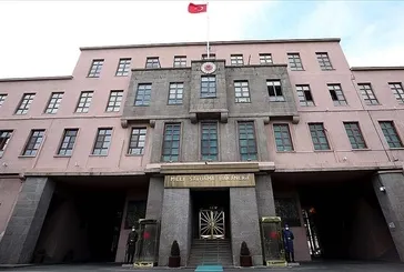 MSB'den Yunanistan Savunma Bakanı Dendias'a sert tepki: "Fitne çabaları sonuç vermeyecek"