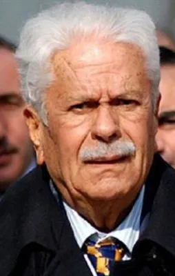 İsmet Sezgin hayatını kaybetti