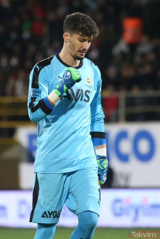 Herkes Altay Bayındır’ın su şişesini konuşuyor! İnanılmaz sırrı ortaya çıktı - 9