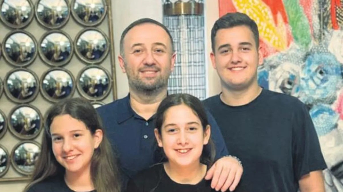 İş insanı Erdinç Acar kesenin ağzını açtı! Çocuklar büyüdü, yatın boyu uzadı