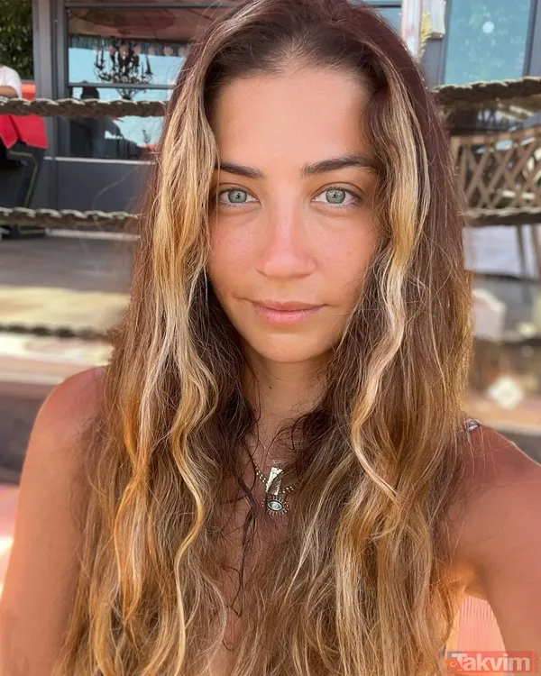 Ceren Benderlioğlu bikinili pozlarıyla sosyal medyanın gündeminde! Cesaretini konuşturup en cesur haliyle paylaştı! EDHO’nun Ömür’üydü... - 19