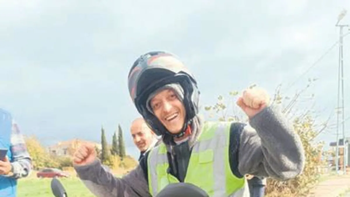 Mesut Özil Arnavutköy'de ehliyet sınavına girdi!