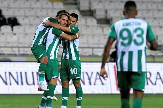 ÖZET | Konyaspor BATE Borisov'u eleyerek UEFA Konferans Ligi'nde tur atladı!