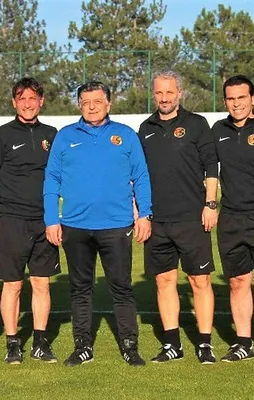 Yılmaz Vural ilk antrenmanına çıktı