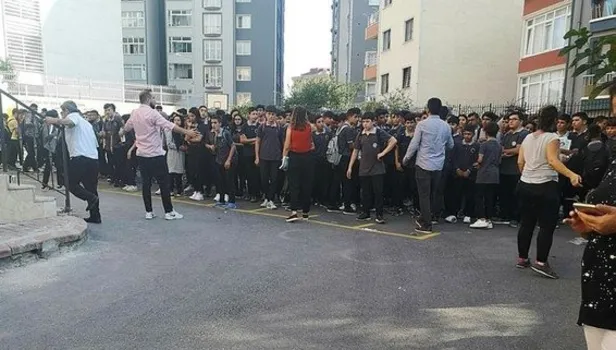 İstanbul Sancaktepe'de okulda yangın!