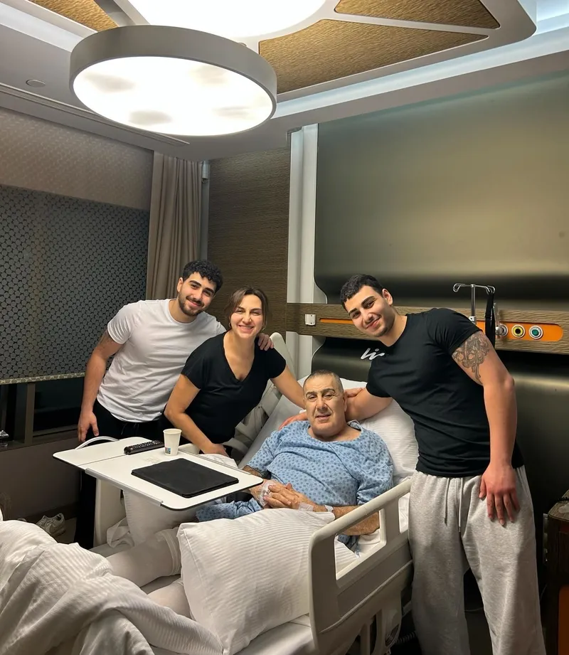 metin-ozulku-ameliyat-oldu-hastane-odasindan-son-hali-paylasildi-1772106735317.jpg Metin Özülkü ameliyat oldu! Hastane odasından son hali paylaşıldı-3
