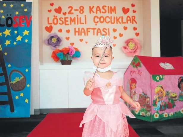 abdde-olen-unlu-yapimci-ahmet-ertegunle-ilgili-taciz-iddiasi-beni-helikopterde-1673310178997.jpeg ABD’de ölen ünlü yapımcı Ahmet Ertegün’le ilgili taciz iddiası! "Beni helikopterde..."-3