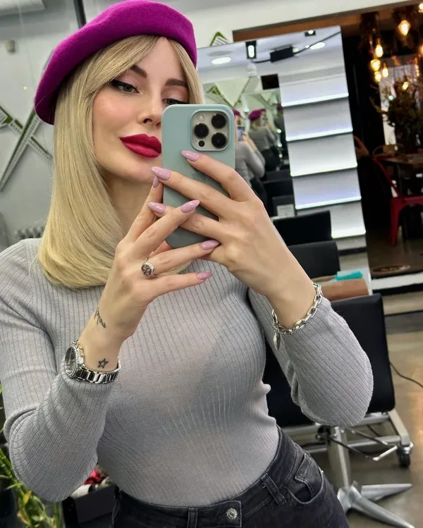 hande-sarioglu-sokak-ortasinda-tacize-ugradi-olayin-detaylarini-anlatti-herifin-biri-ben-onunden-gecerken-1693550906511.jpg Hande Sarıoğlu sokak ortasında tacize uğradı! Olayın detaylarını anlattı! “Herifin biri ben önünden geçerken...”-8