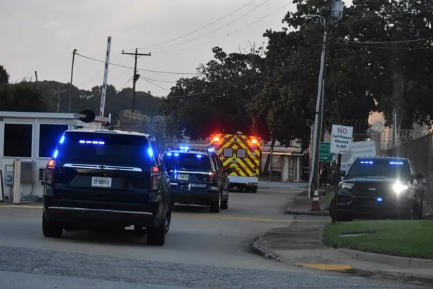 ABD tarihinde bir ilk! Eski Başkan Trump tutuklandı: Hapse girdi sabıka fotoğrafı çektirdi | Alman Bild '100 yıl konuşulacak' diyerek duyurdu-5