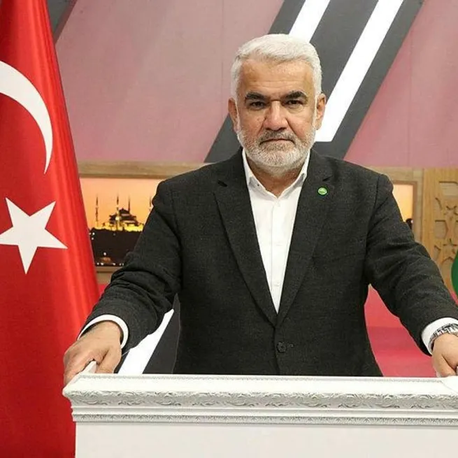 HÜDA PAR Genel Başkanı Zekeriya Yapıcıoğlundan Özgür Özelin yemin iddiasına yalanlama! Olay Pinokyo göndermesi