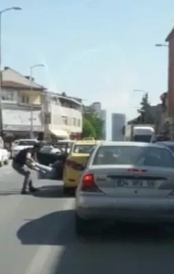 İstanbul’da taksici dehşeti kamerada