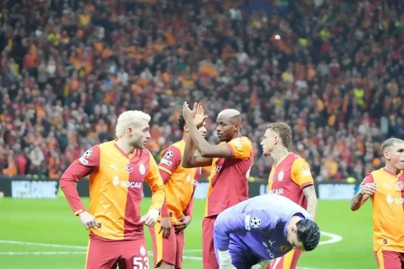 galatasaray-osimhen-ve-baris-alper-icin-200-milyon-euro-deger-bicti-1773381279661.jpeg Galatasaray Osimhen ve Barış Alper için 200 milyon euro değer biçti-3