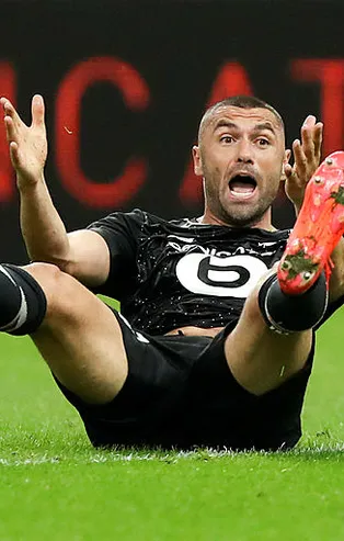 Burak Yılmaz Fransa'da gündem oldu! İşte yeni lakabı