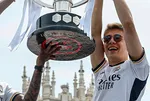 Arda Güler'in Real Madrid ile yaşadığı şampiyonluğun kutlama fotoğrafları olay oldu!