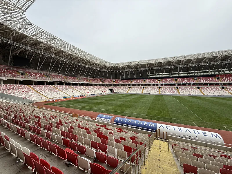 Jose Mourinho'dan 10 numara kararı! Sivasspor maçı 11'ini belirledi - 7