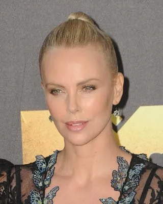 Charlize Theron'dan ABD'ye sert tepki!-5