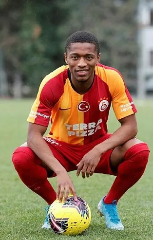 Galatasaray, Jesse Sekidika'yı bedelsiz olarak kadrosuna kattı