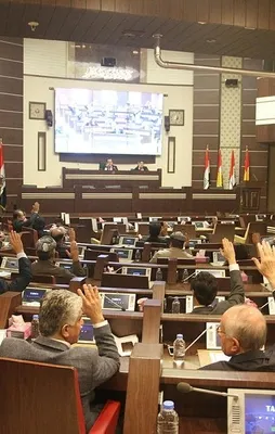 IKBY Parlamentosu'nda silah sesleri