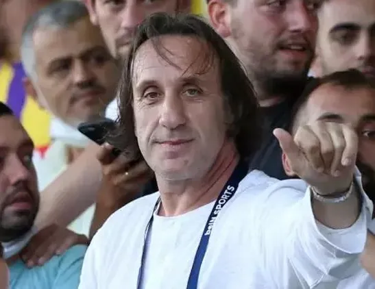 Özkaya adaylığını açıkladı