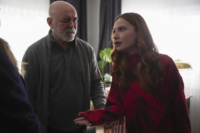 aldatmak-49-bolum-2-fragmani-yayinlandi-artik-bu-kan-can-muhabbetini-birak-1702451614050.jpg Aldatmak 49. bölüm 2. fragmanı yayınlandı: “Artık bu kan can muhabbetini bırak”-2