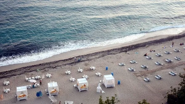 Vaka sayılarının hızla arttığı mega kent İstanbul'da dün yine benzer görüntüler yaşandı (Koronavirüs haberleri)-2