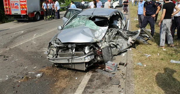 Samsun'da tır ile otomobil çarpıştı: Çok sayıda yaralı