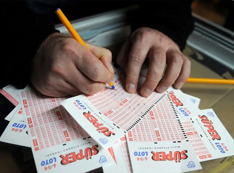 super-loto-cekilis-sonuclari-13-ekim-2024-mpi-super-loto-sonuclari-kazanan-numaralar-1728840131373.jpg