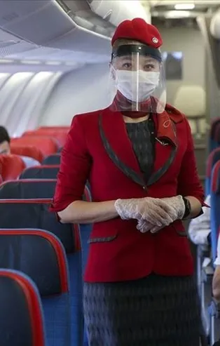 Son dakika: Uçakta maske takmak zorunlu mu? Sağlık Bakanı Fahrettin Koca açıkladı