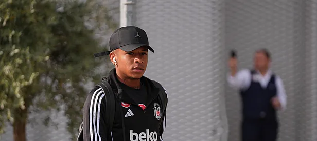 Keny Arroyo’ya geri adım attıran paylaşım