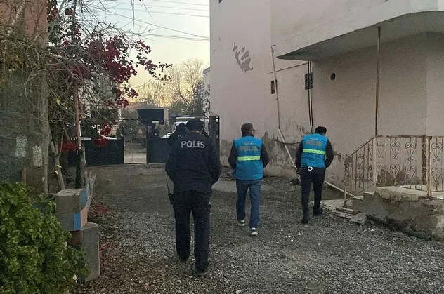 Mersin'de tefecilere baskın! 2 milyonluk haksız kazanç elde ettiler