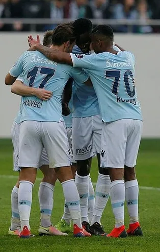 Başakşehir farkı açıyor