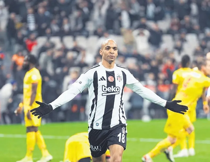 Mario ile yollar ayrılabilir