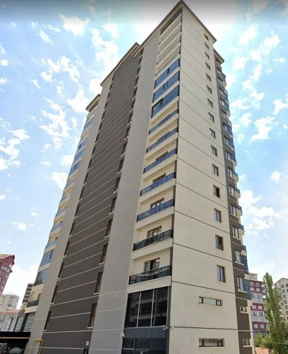 son-dakika-ankarada-dehset-noter-katibi-10-kattan-atlayarak-intihar-etti-esi-sirtindan-bicaklanmis-halde-olu-b-1655272847350.jpg SON DAKİKA: Ankara'da dehşet! Noter katibi 10. kattan atlayarak intihar etti eşi sırtından bıçaklanmış halde ölü bulundu-2