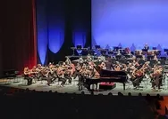 Londra Filarmoni Orkestrası Atatürk Kültür Merkezinde konser verdi: Haydar Haydar türküsüyle açılış yaptılar