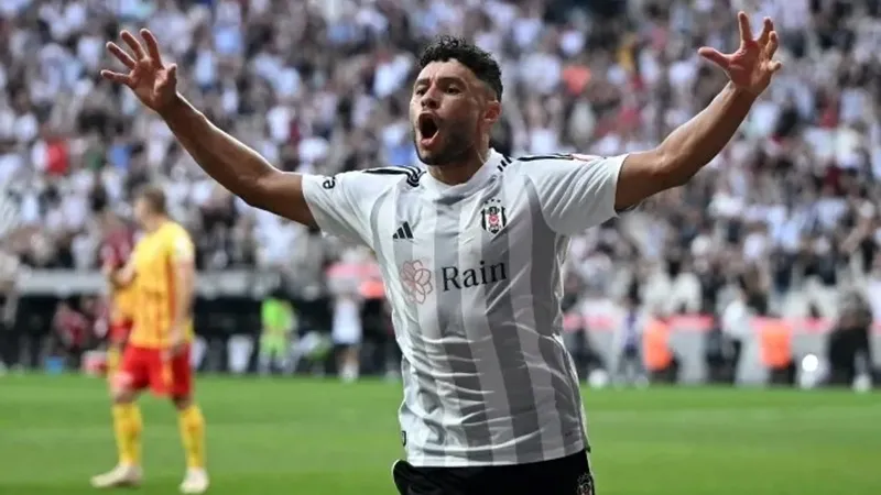 besiktasa-agir-fatura-giovanni-van-bronckhorstun-karari-sonrasi-kartalin-basi-agriyacak-1720725409081.jpeg Beşiktaş'a ağır fatura! Giovanni van Bronckhorst'un kararı sonrası Kartal'ın başı ağrıyacak...-13