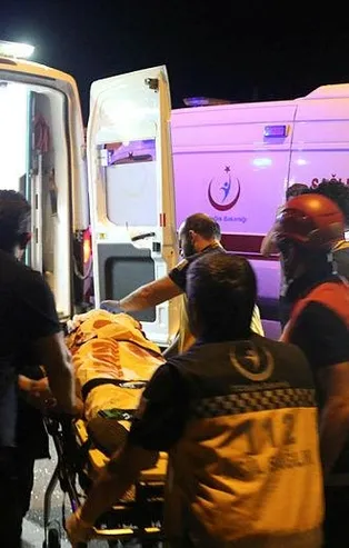 Sivas'ta yolcu otobüsü ile otomobil çarpıştı! Ölü ve yaralılar var