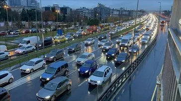 İZLE I İstanbul kilit! Trafik yoğunluğu yüzde 80’e ulaştı
