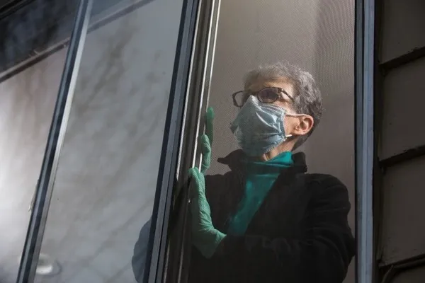 ABD’de bir bebeğin burnunda normalden 51 bin kat fazla Covid-19 partikülü tespit edildi-8