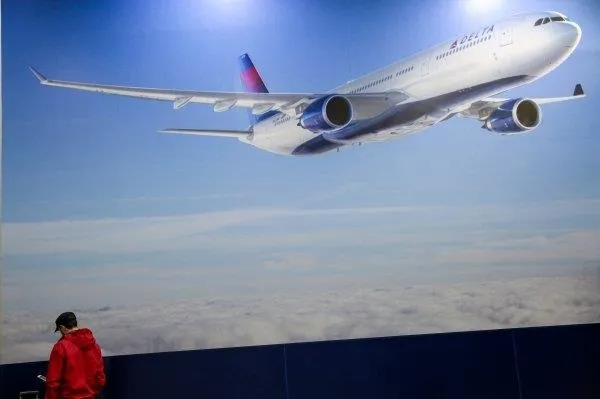 New York'ta hava trafiği çöktü! 5 bin 500 uçuş iptal-1