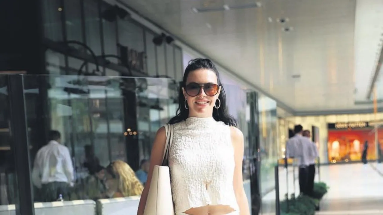 Melis Sezen’in makyajsız duru güzelliği dikkatlerden kaçmadı!