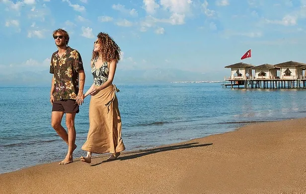 Ünlü tatil beldesi Bodrum Türkbükü'nde şezlong fiyatları dudak uçuklattı-6