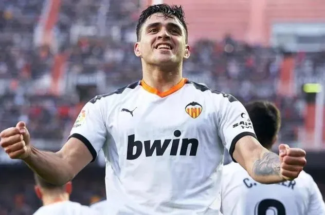 Fenerbahçe'de forvet haftası! Maxi Gomez, Sörloth ve Marega’dan birine imza attırılacak