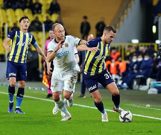 pelkas-geri-dondu-fenerbahce-2-0-yeni-malatyaspor-mac-sonucu-1640541640264.jpeg