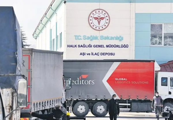 Gözde tatil merkezi Abant doldu taştı: Dağdaki trafik virüsü de sosyal mesafeyi de dinlemedi (Koronavirüs haberleri)-4