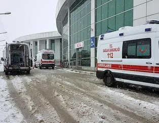 Erzincan’da feci kaza! Yoldan çıkan otomobil devrildi